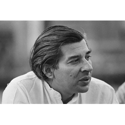 Krishen Khanna at artist  protest meet, 1971